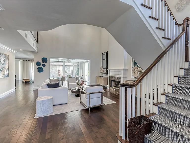 524 Poinciana Dr — Photo 20