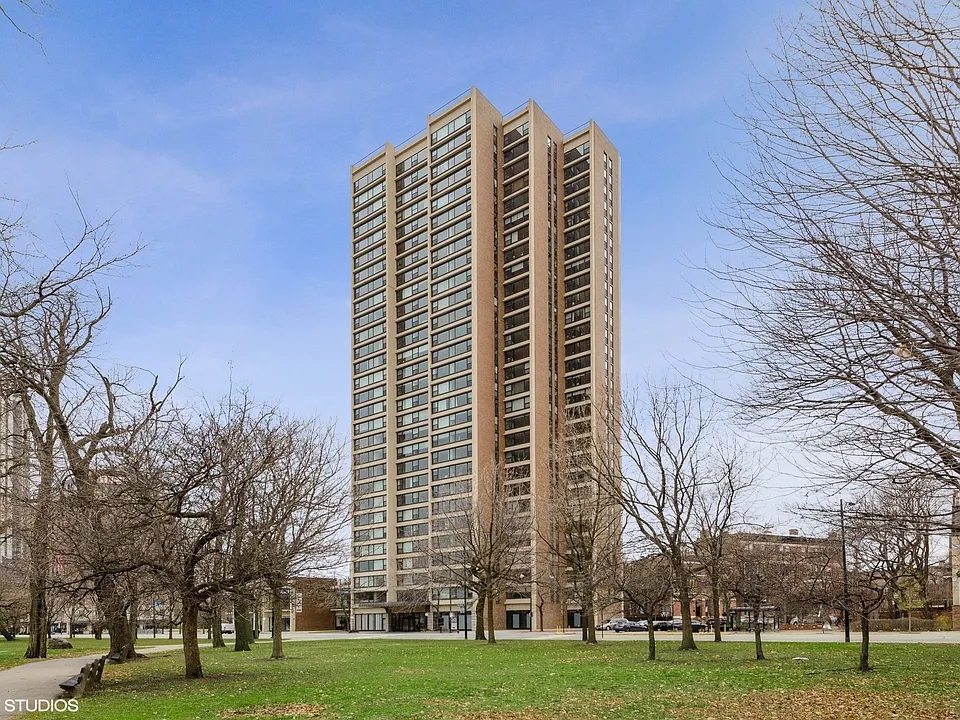 1850 N Clark St #2803
