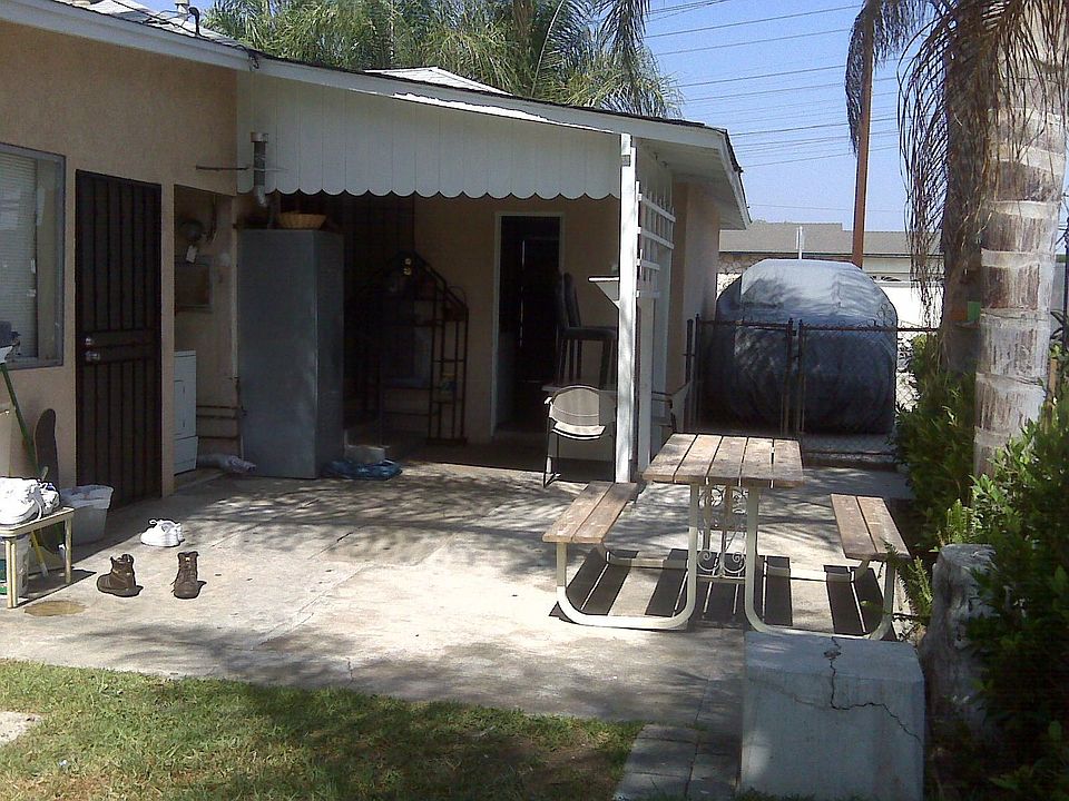 2nd image of 4715 Walnut Grove Ave