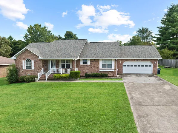 1508 Windsor Dr, Harrison, AR 72601