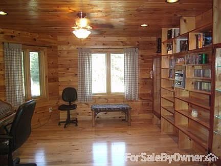 Study/Office : OR a 3rd bedroom