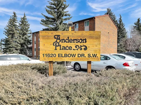 11620 N Elbow Dr SW #223, Calgary, AB T2W 3L6