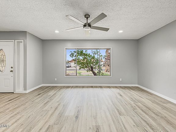 5th image of 4209 W MISSOURI Avenue