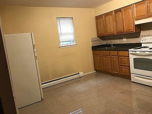 4th image of 25-71 36th St #1