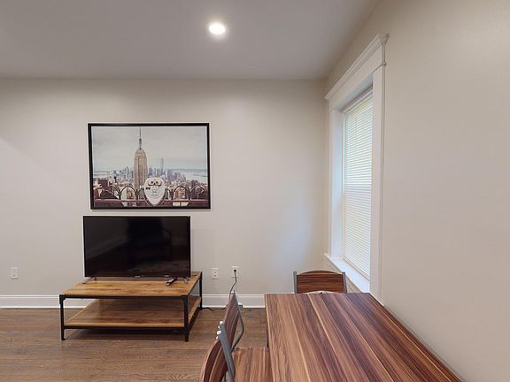 2nd image of 90 Bristol St #7