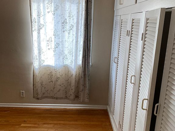 4th image of 5106 Topanga Canyon Blvd