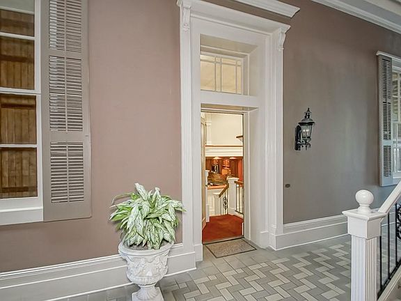 4th image of 1020 Esplanade Ave APT 104