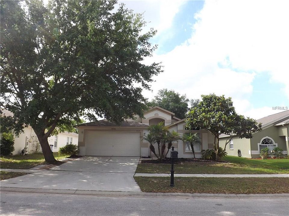 1st image of 2620 Brookville Dr