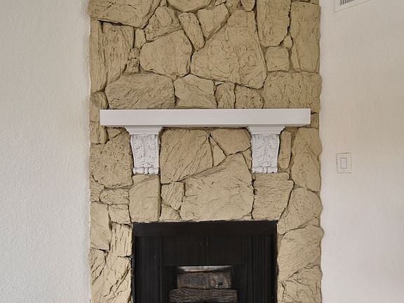 5th image of 11045 La Maida St #17406638