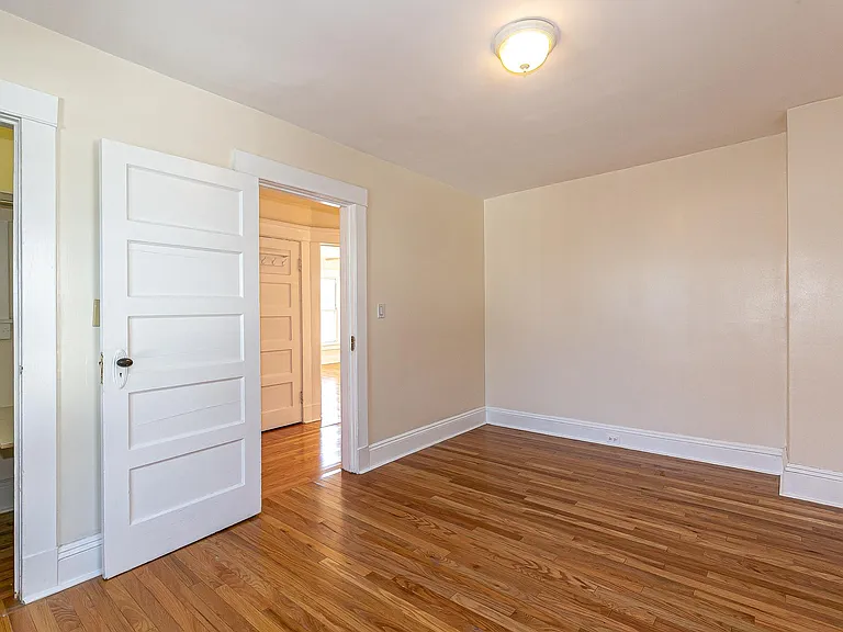 114 Lexington Ave #2 — Photo 11