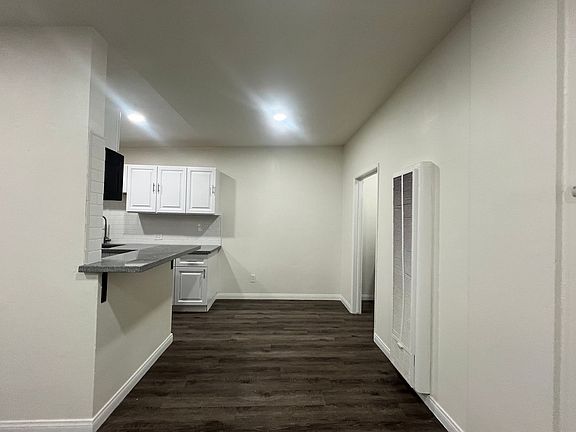 4th image of 514 S Flower St #13