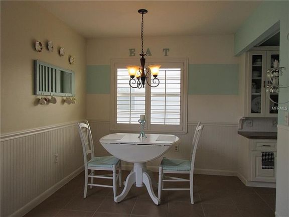 3rd image of 301 Andover Pl #177