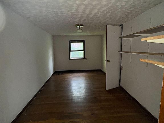 5th image of 803 Avenue H