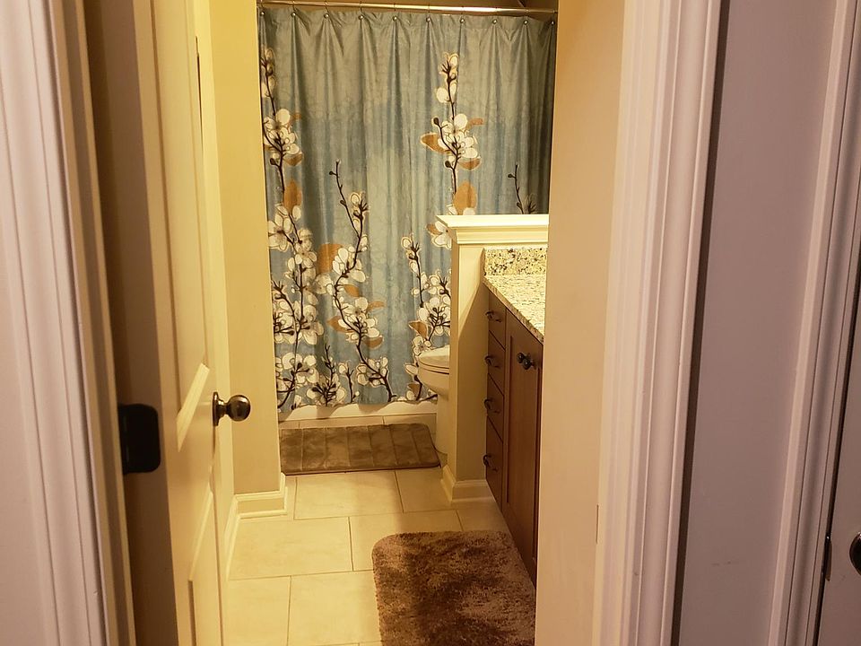 1st image of 9624 Gunnison Dr Unit 2