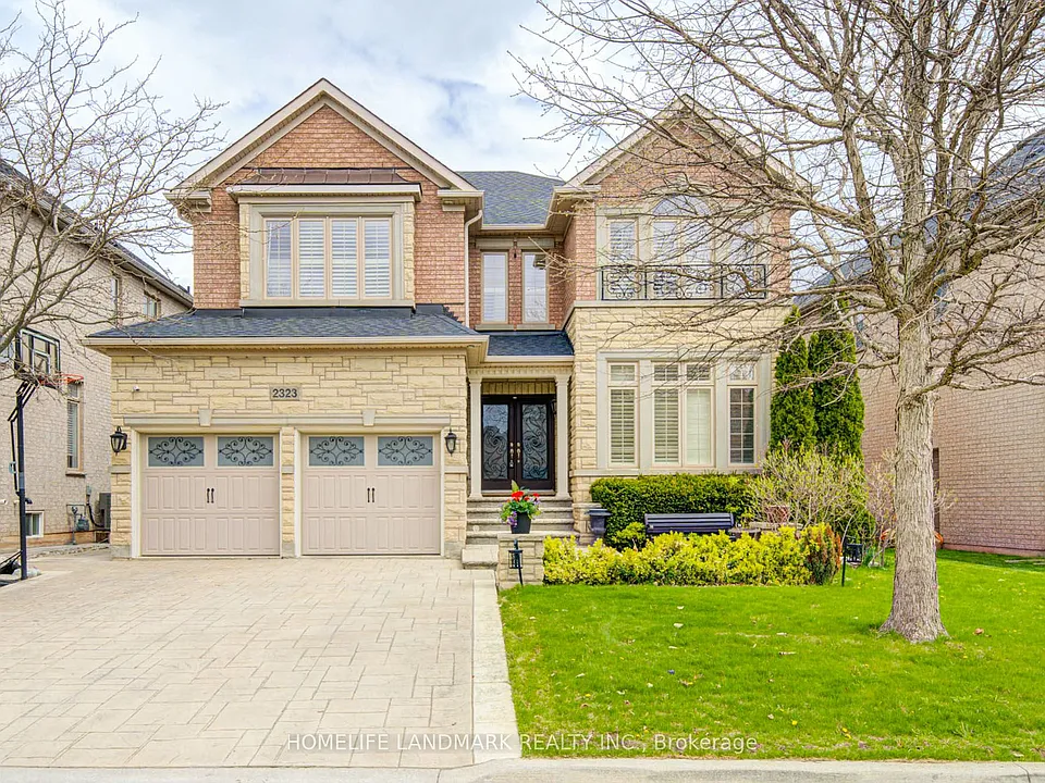2323 Awenda Dr