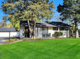 748 73rd Ct, Willowbrook, IL 60527