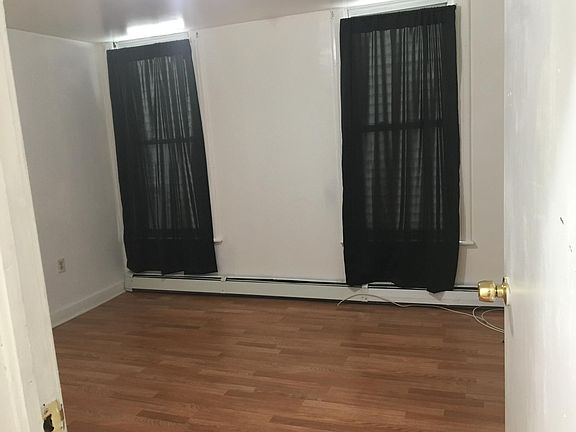 4th image of 109 Sherman St #Fl1