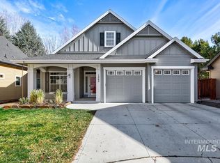 1262 N Forestdale Pl, Eagle, ID 83616