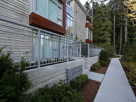 3rd image of 3355 Binning Rd