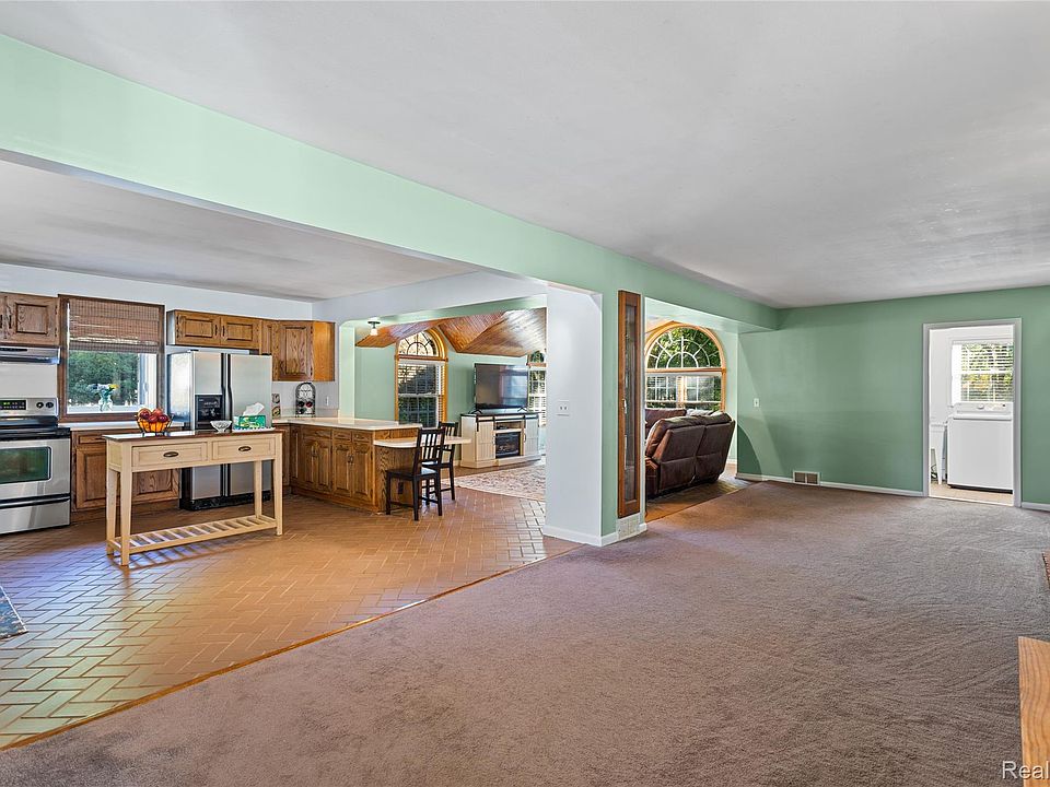 32350 Craftsbury Ct, photo 16