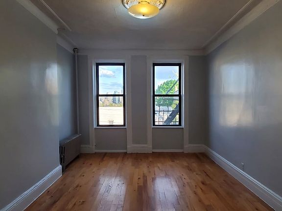 3rd image of 145 Chestnut Ave #39E
