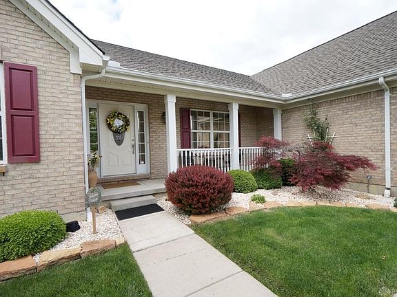 2nd image of 390 Bridle Creek Dr
