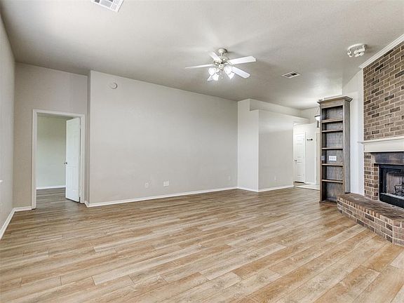 5th image of 16205 Clear Creek Dr