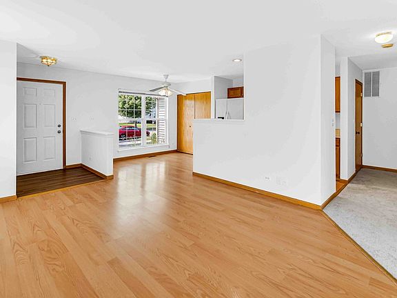3rd image of 2684 Jenna Cir