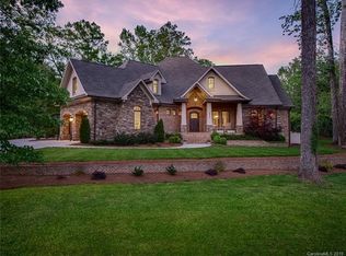 5827 Preston Ln, Charlotte, NC 28270