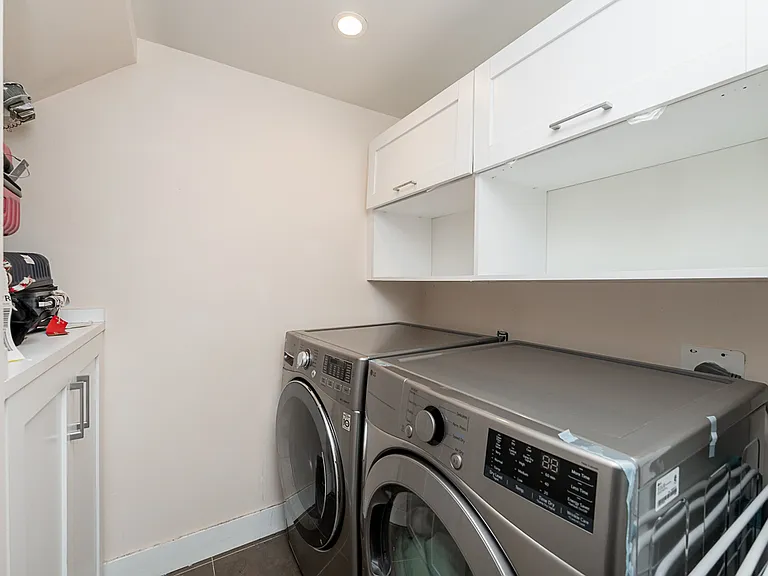 1100 W 6th Ave #A4 — Photo 33