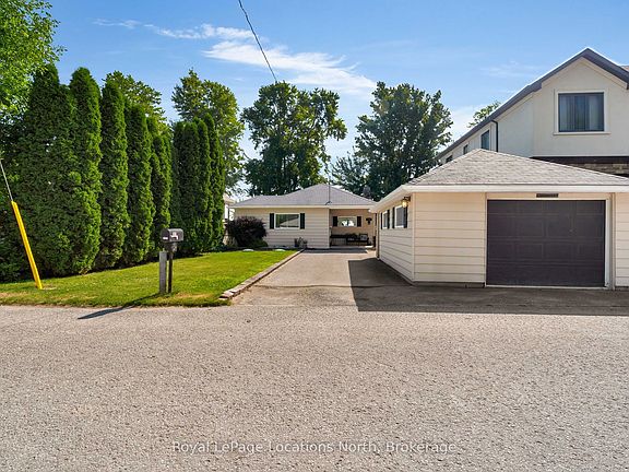 3rd image of 297 Beach Rd