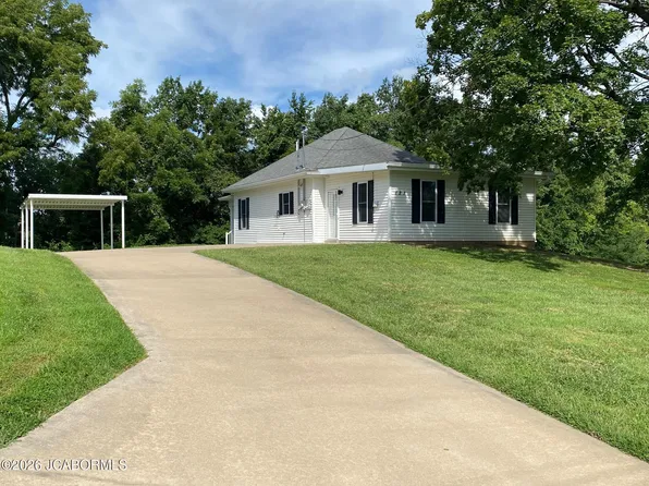 121 Garfield St, Jefferson City, MO 65101
