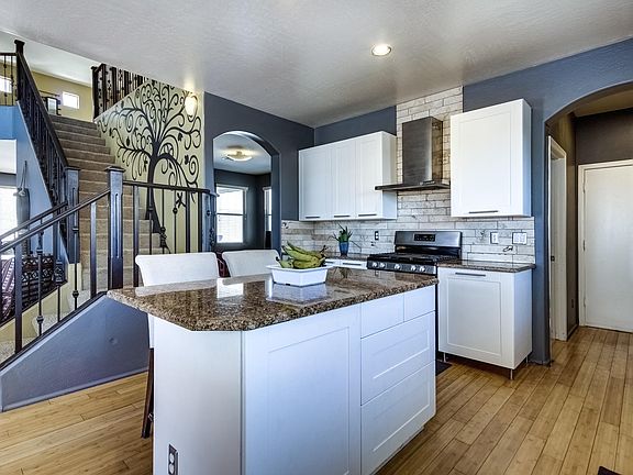 3rd image of 34718 N Mirandesa Dr