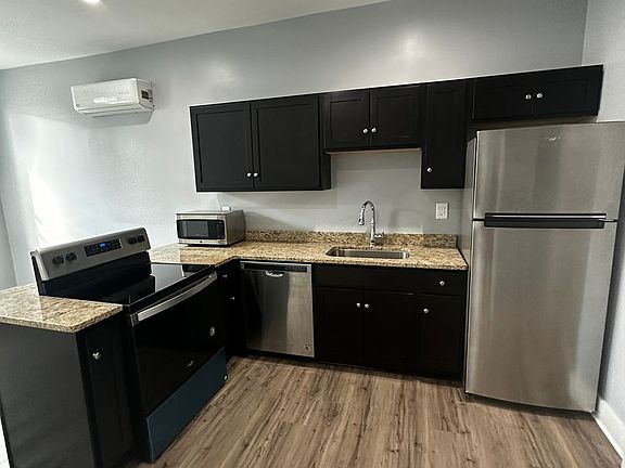 2nd image of 4632 Centre Ave #1