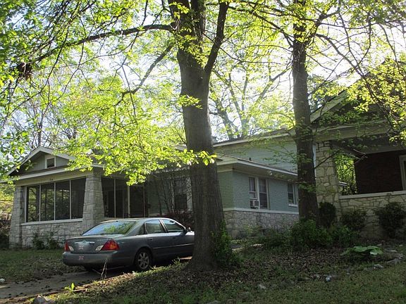 2nd image of 714 N Idlewild St