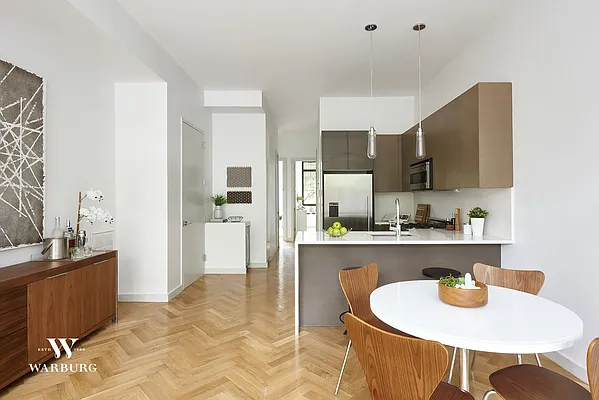 Sold by Warburg | media 11