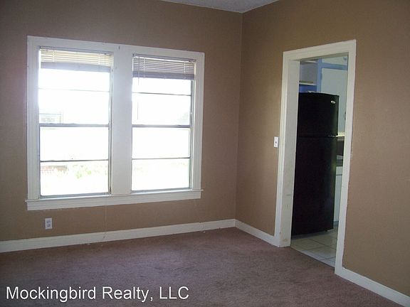 3rd image of 144 E Dalzell St