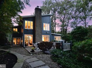 9944 Lawyers Rd, Vienna, VA 22181