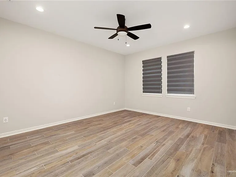 1403 E Sonador Dr S — Photo 7