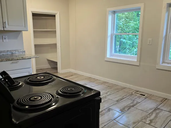 75 2nd Ave APT 1, Albany, NY 12202