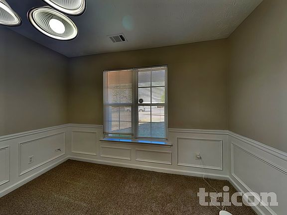 5th image of 100 Harvey Wood Dr