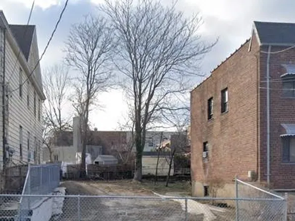 4025 Gunther Avenue, Bronx, NY 10466