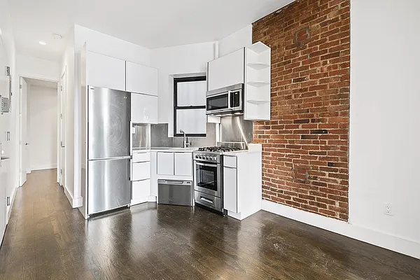 Rented by Maz Group NY | media 22