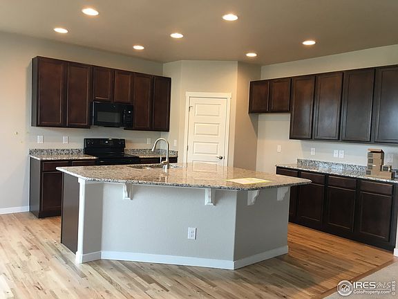 3rd image of 2116 Honeybee Dr
