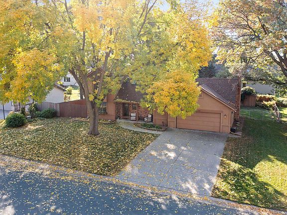 2nd image of 3328 Katie Ln