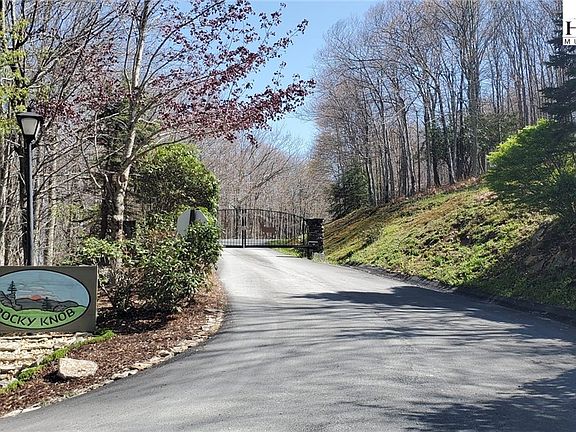 3rd image of Lot 25 Rocky Parkway