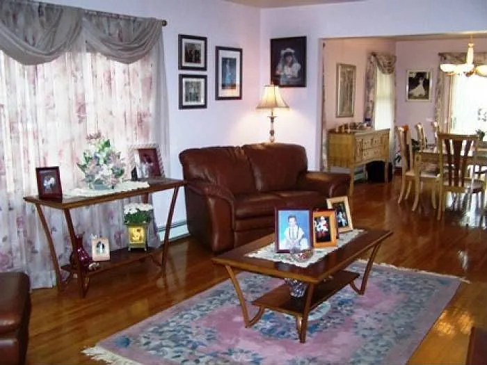 Photo 4