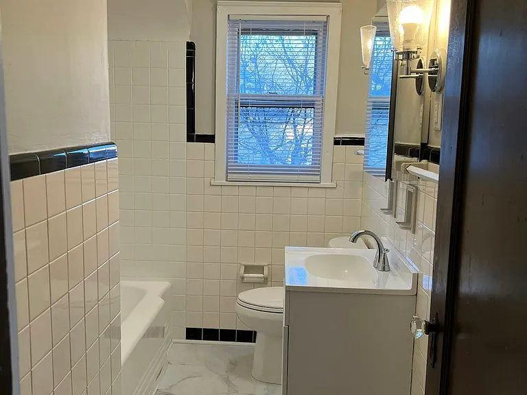 5250 E Market St #5252 — Photo 9