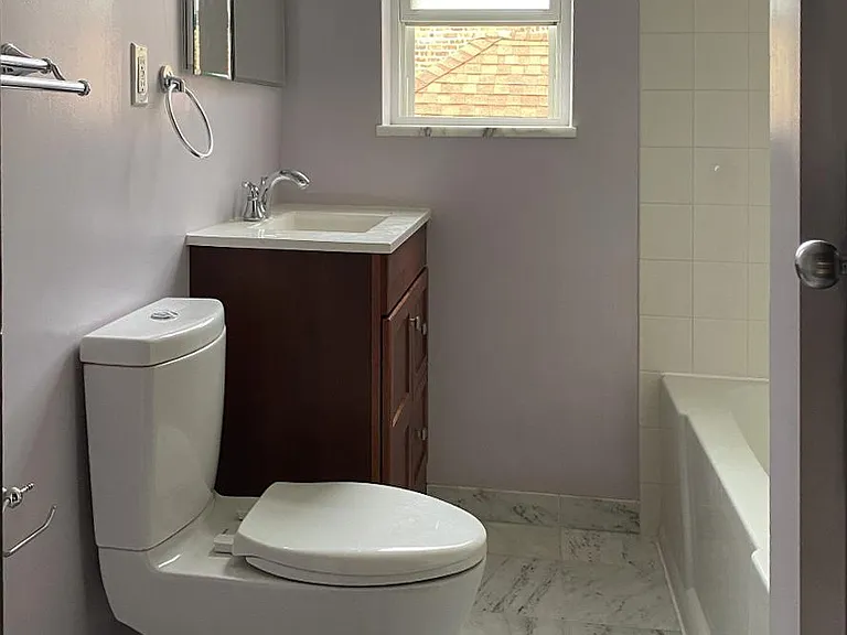 3857 N Leavitt St #2 — Photo 7