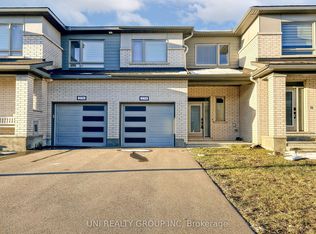 274 Ormiston Cres, Ottawa, ON K2J 7E4